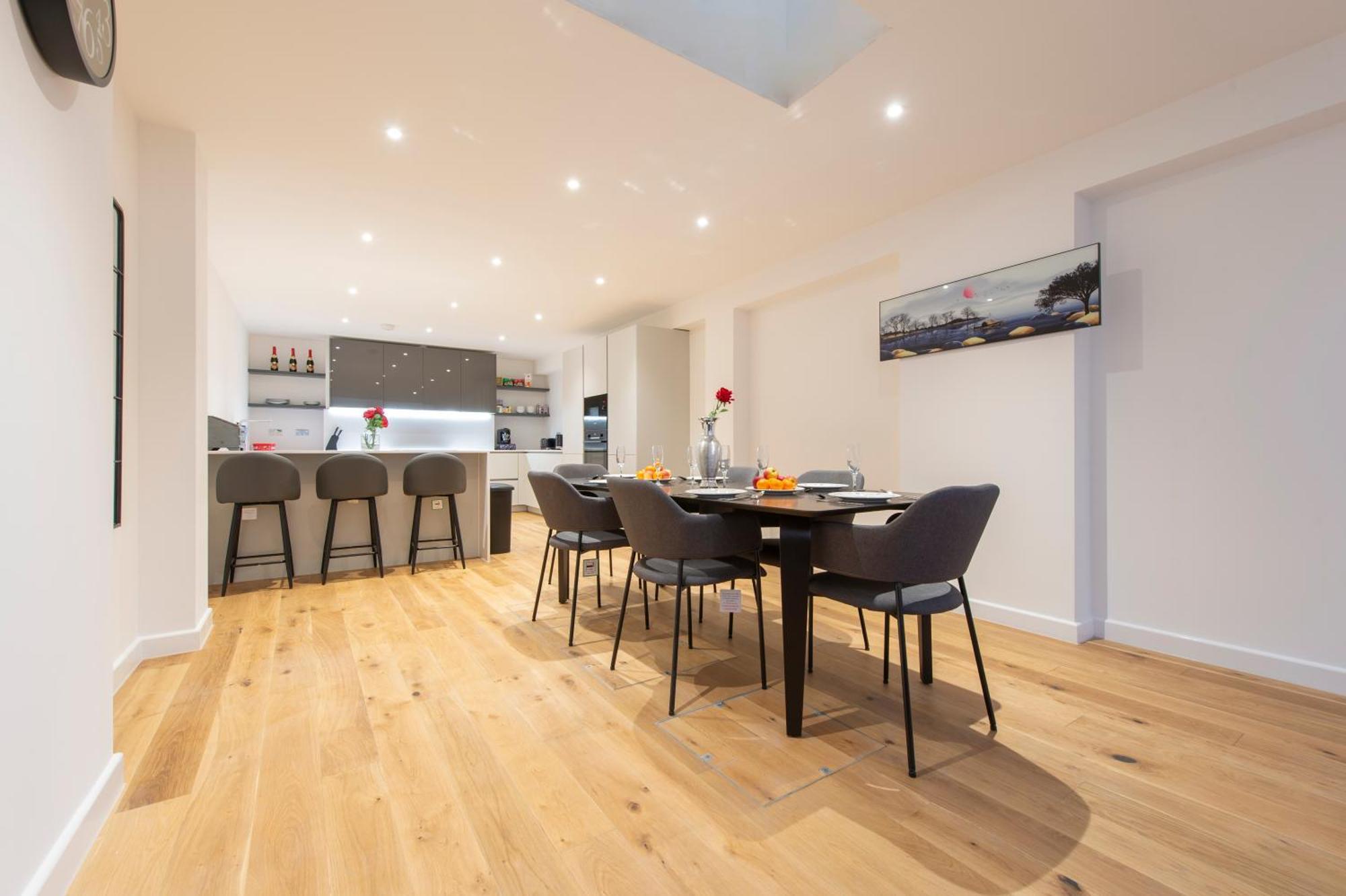 Exquisite 3Br Duplex Period Conversion, Air-Con & Amenities London Kültér fotó